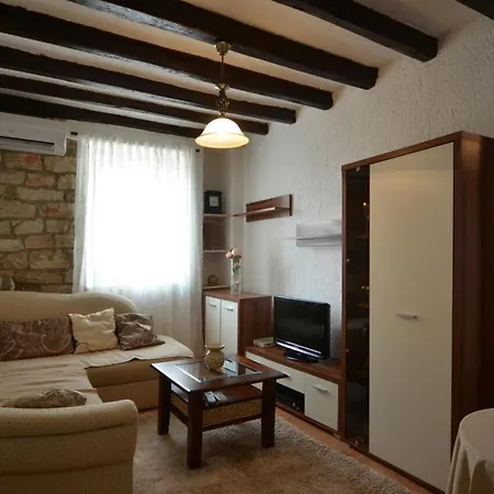 בית הארחה Alessia רוביני