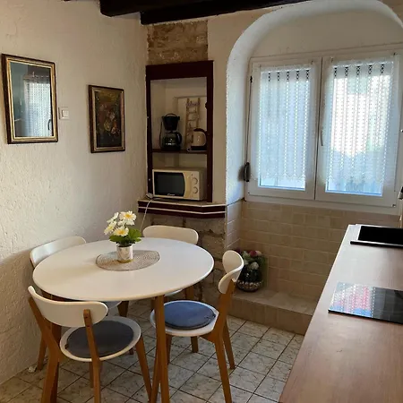 Alessia Guest house